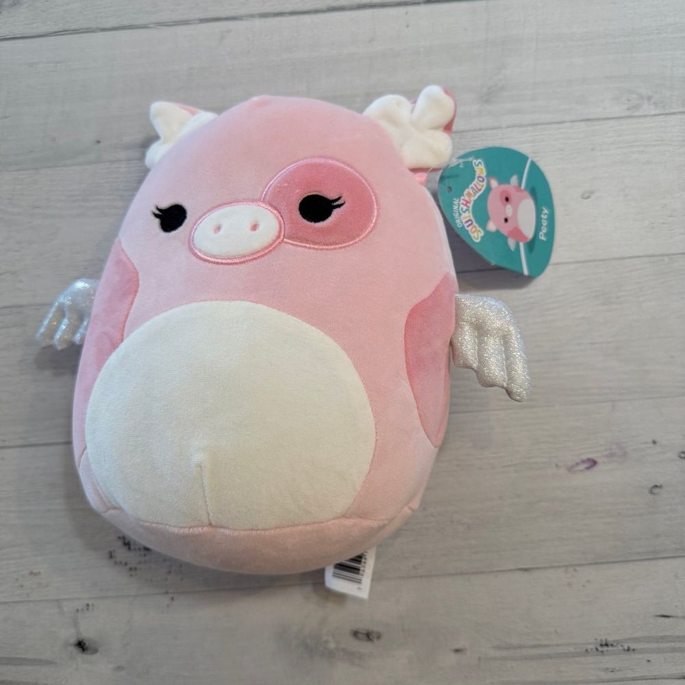 Squishmallows Peety‎ the flying pig plush